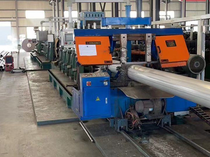 Industrial welded pipe online production equipment